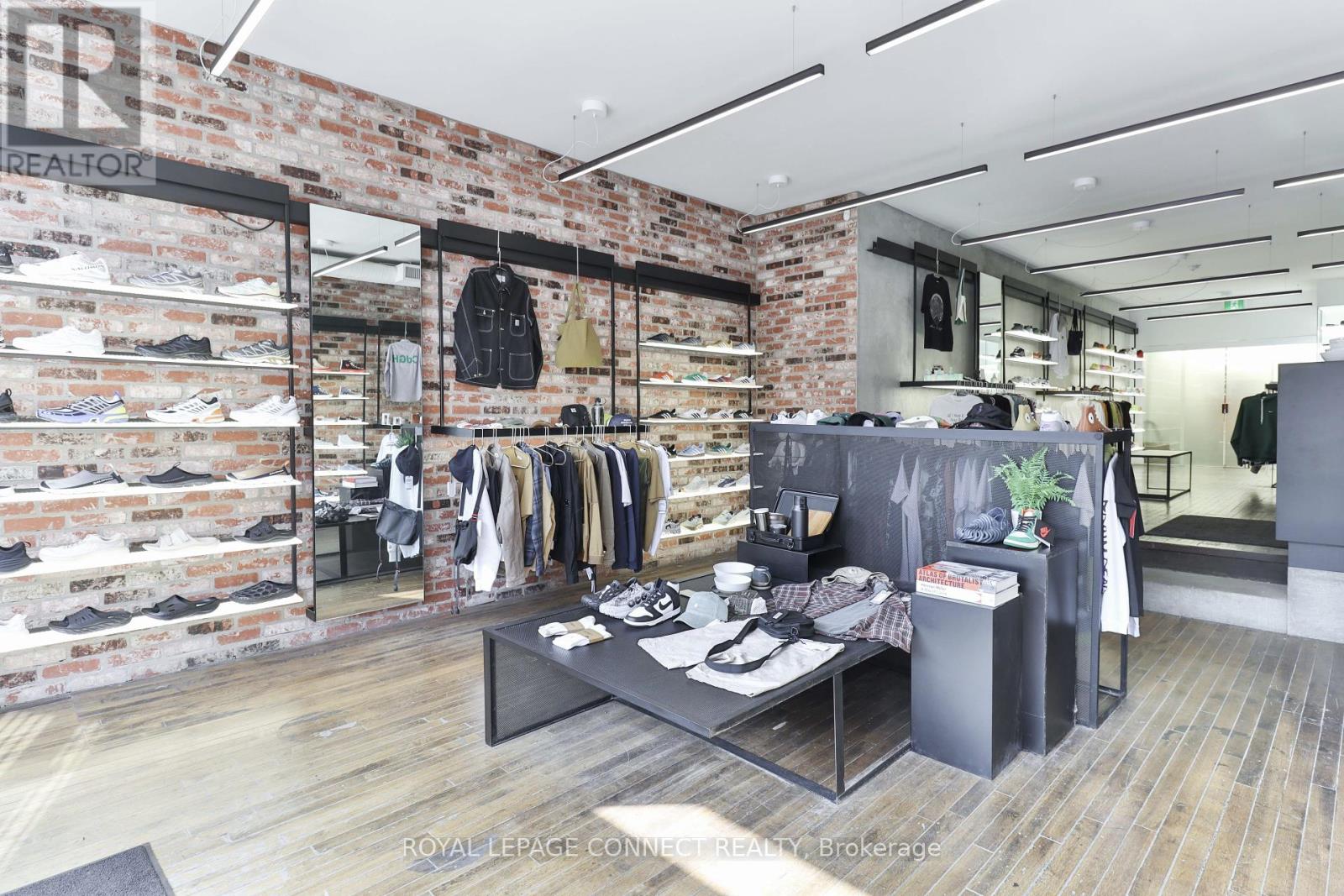 Main- Front - 406 Roncesvalles Avenue, Toronto, Ontario  M6R 2M9 - Photo 5 - W12097072