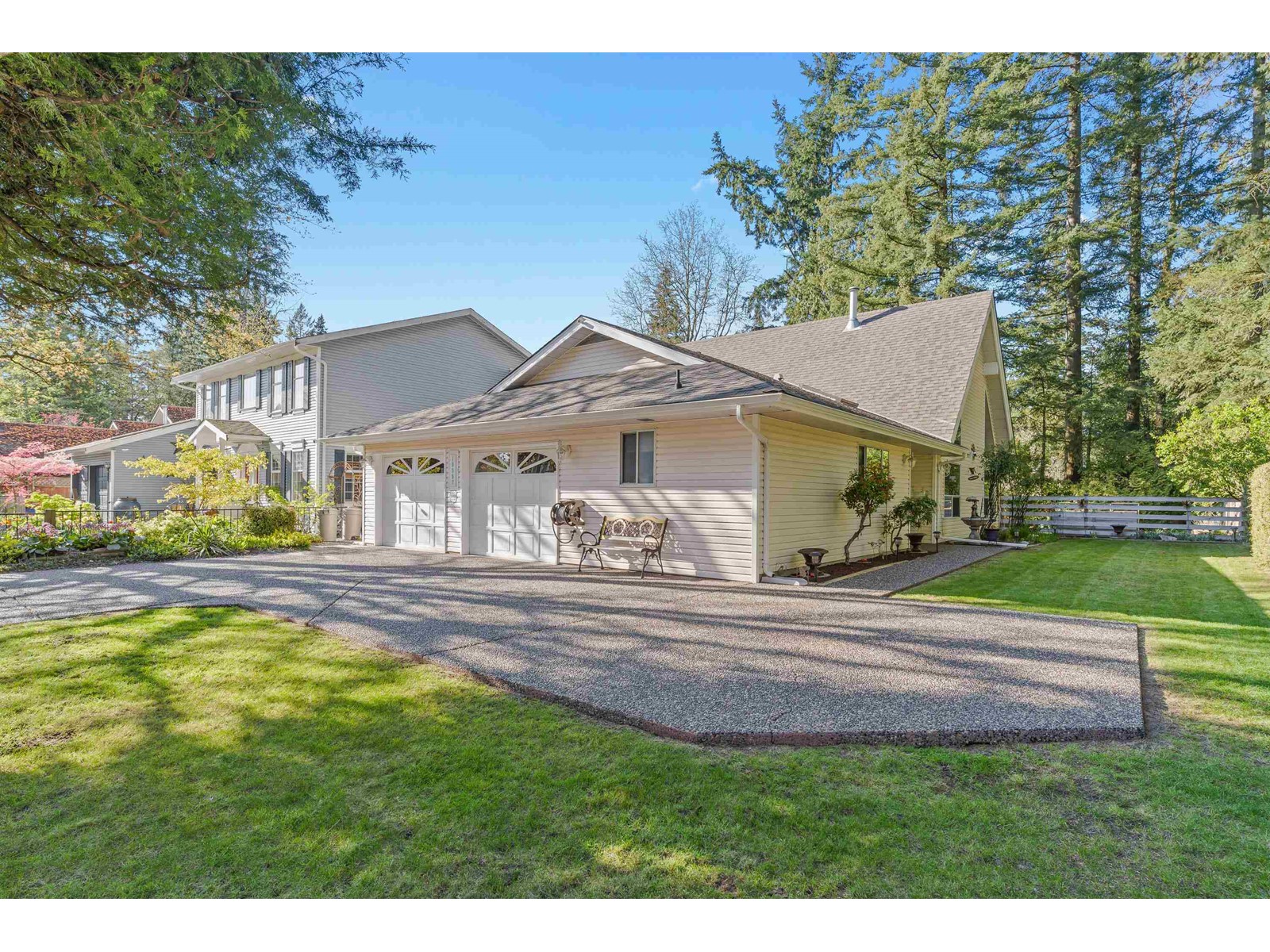 19997 45A AVENUE, langley, British Columbia