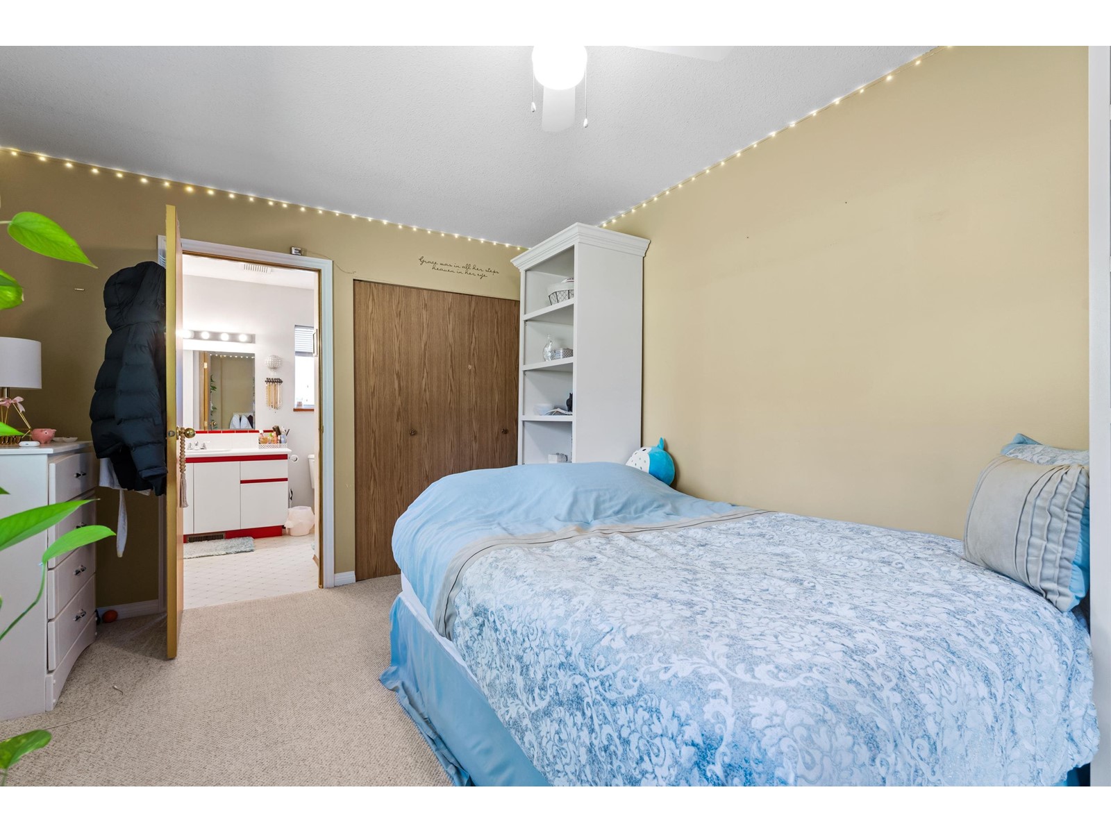 Property at 19997 45A AVENUE image 4