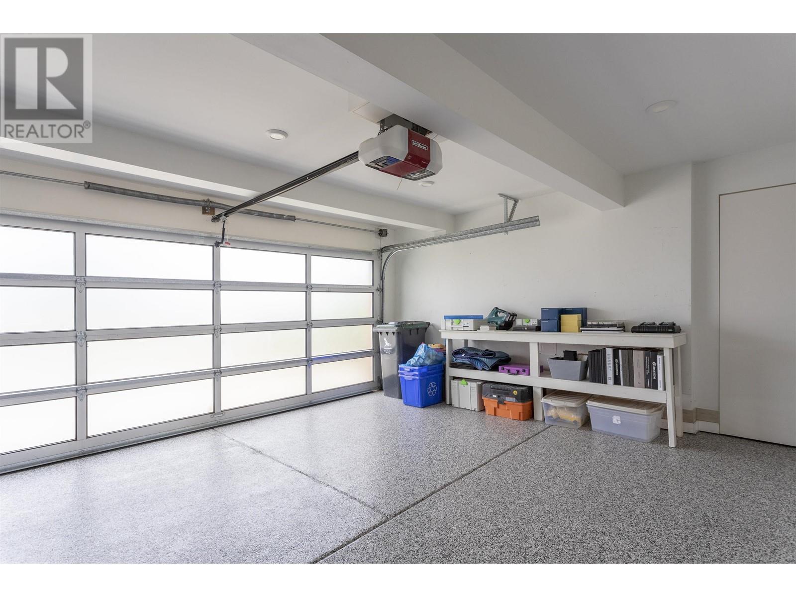568 Palisade Drive, North Vancouver, British Columbia  V7R 2J1 - Photo 31 - R2992480
