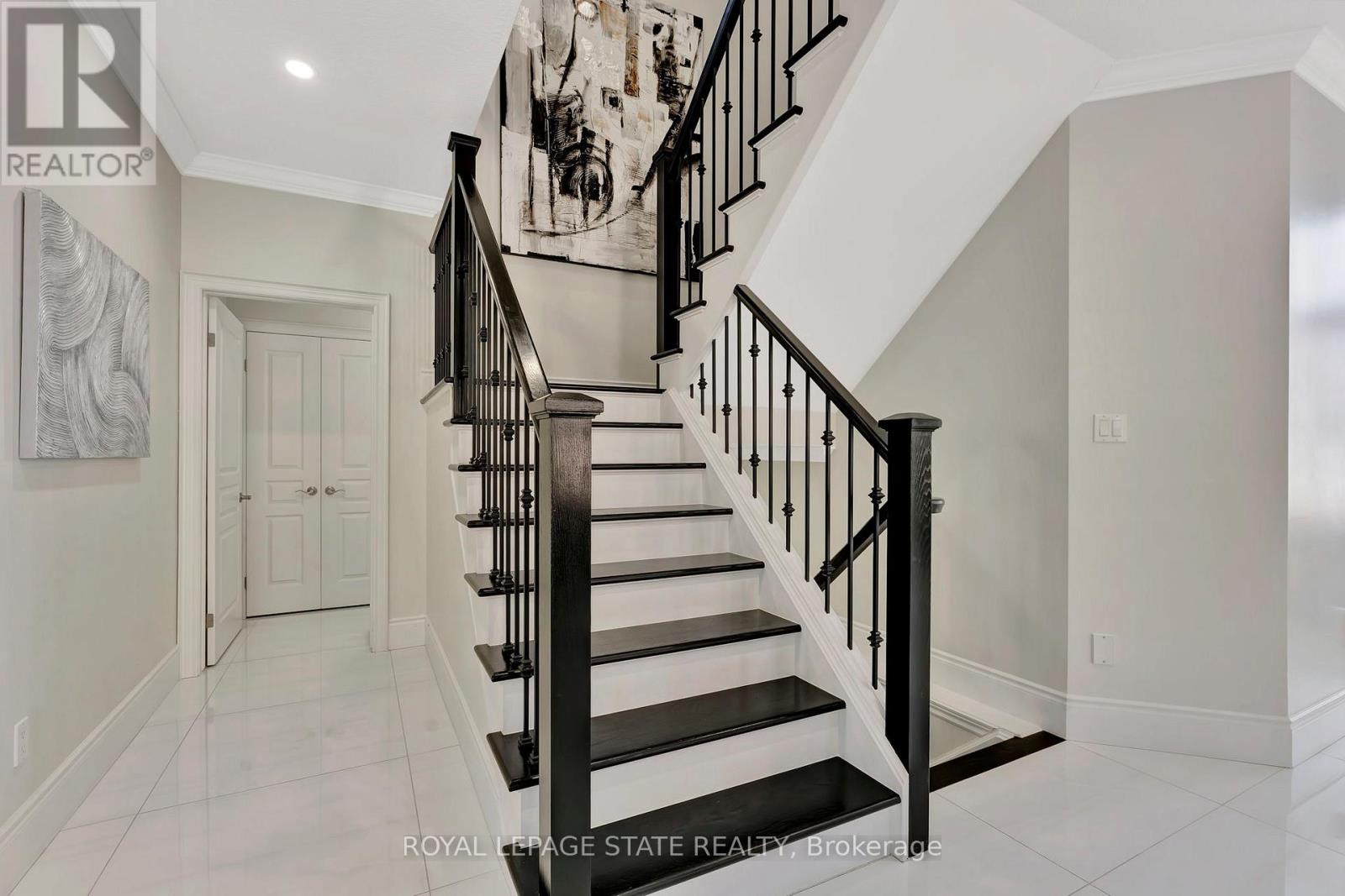 7 Bernini Court, Hamilton, Ontario  L9B 0C7 - Photo 24 - X12097131