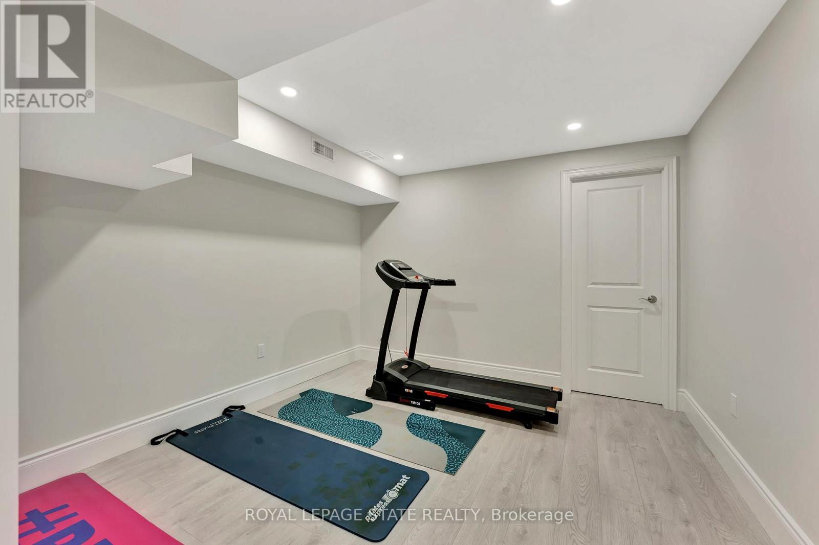 7 Bernini Court, Hamilton, Ontario  L9B 0C7 - Photo 42 - X12097131