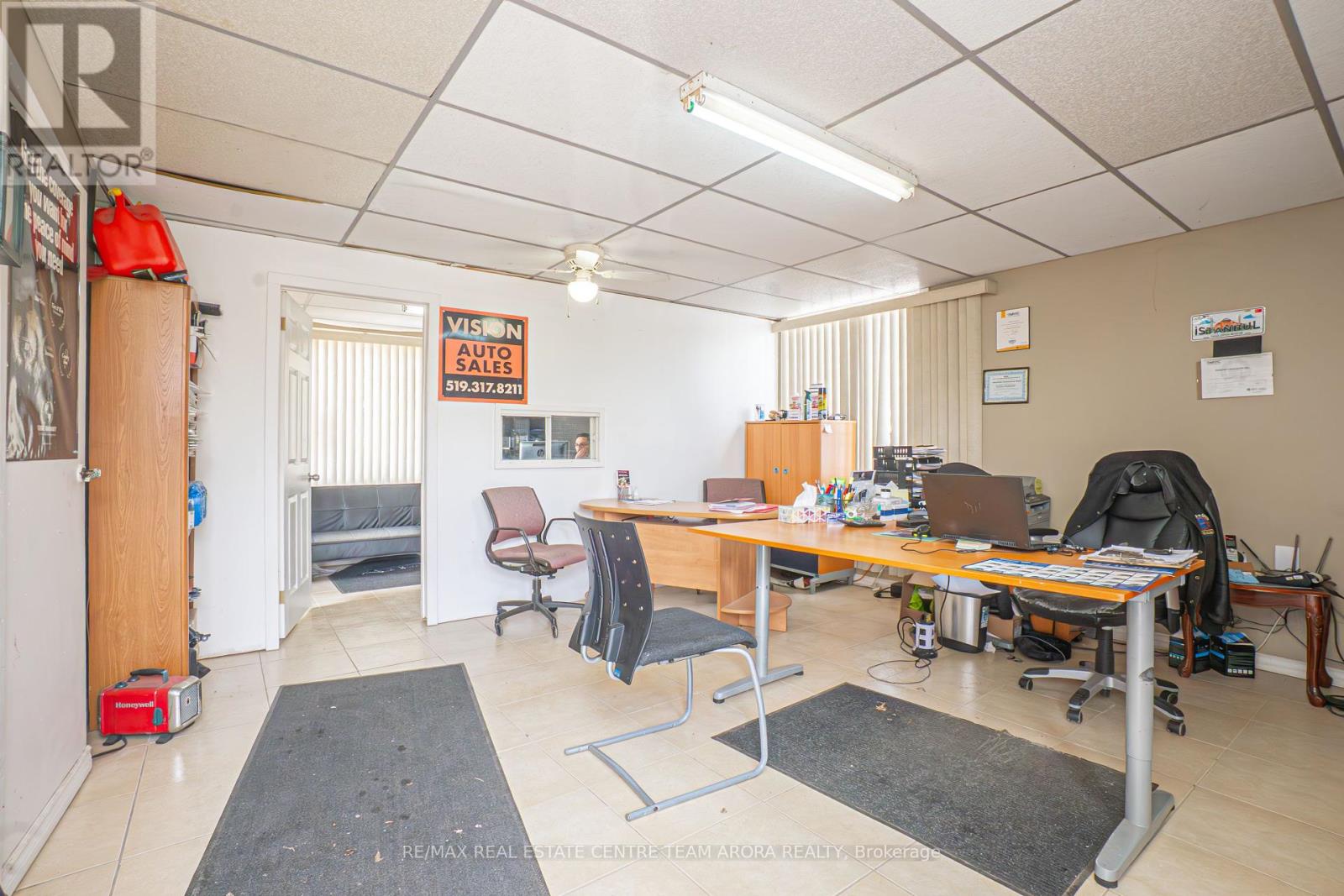 4016 Dundas Street E, Thames Centre, Ontario  N5V 5C6 - Photo 4 - X12097140