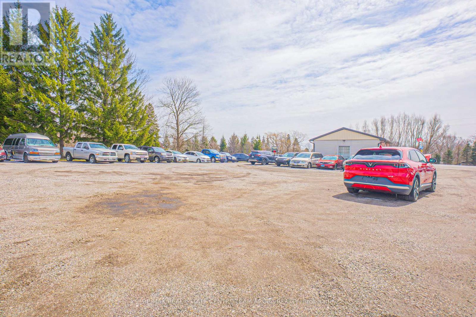 4016 Dundas Street E, Thames Centre, Ontario  N5V 5C6 - Photo 9 - X12097140