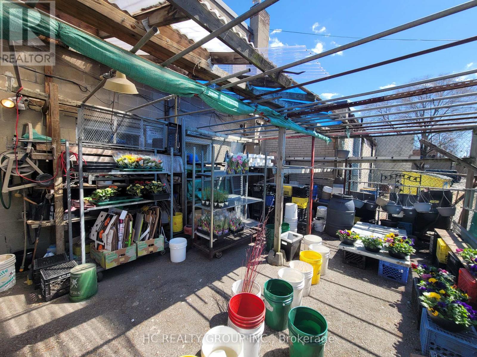 1054 Coxwell Avenue, Toronto, Ontario  M4C 3G5 - Photo 17 - E12092963