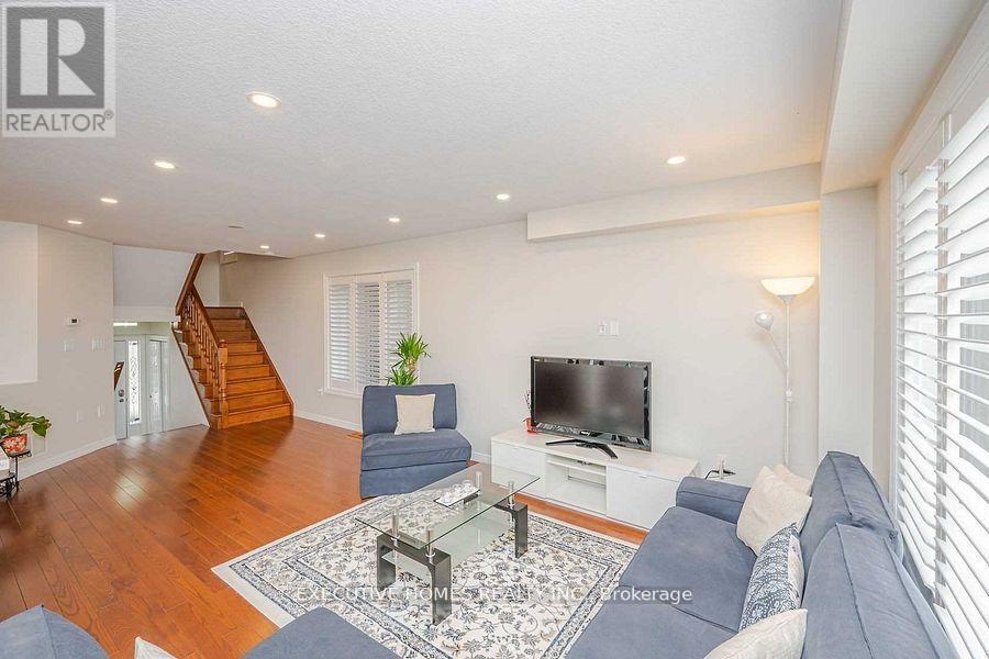 129 Periwinkle Drive, Hamilton, Ontario  L0R 1P0 - Photo 8 - X12097148