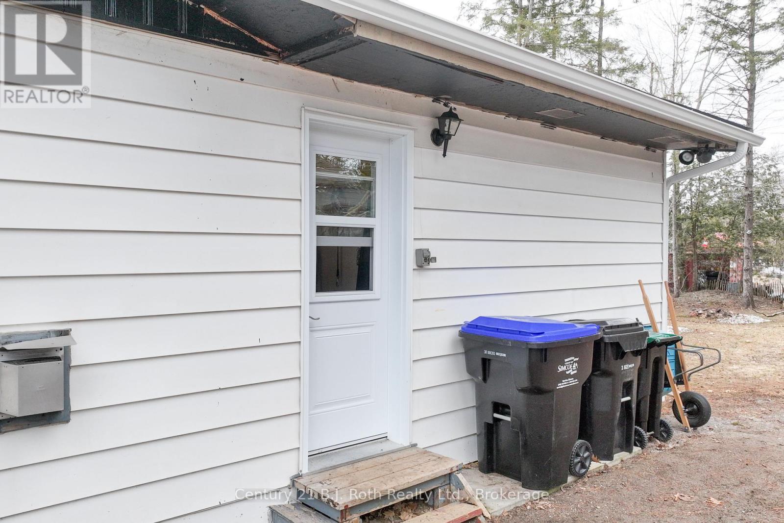 2804 Cumberland Road, Severn, Ontario  L0K 1G0 - Photo 5 - S12086169