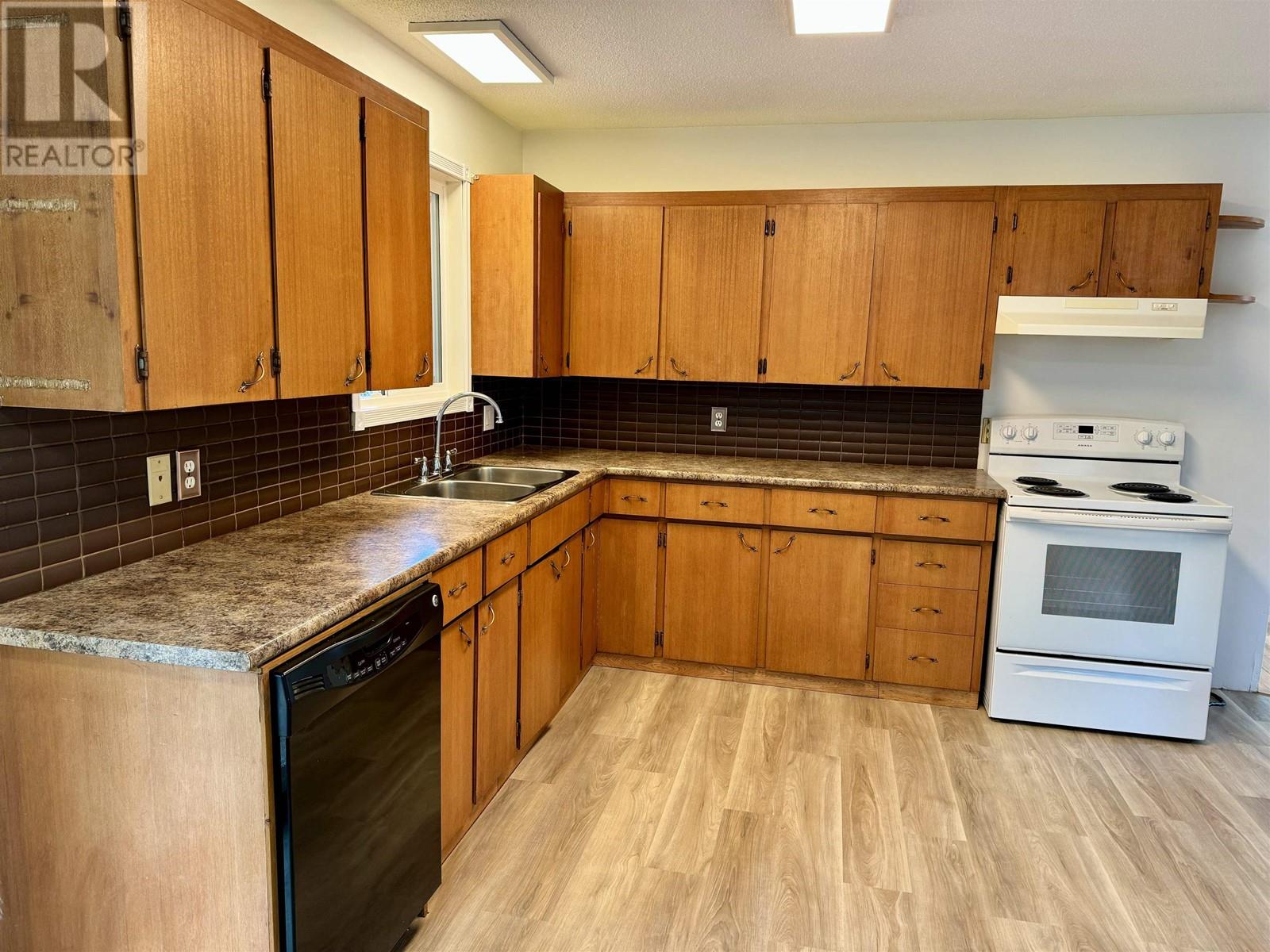 3371 Hamilton Avenue, Vanderhoof, British Columbia  V0J 3A0 - Photo 14 - R2946192
