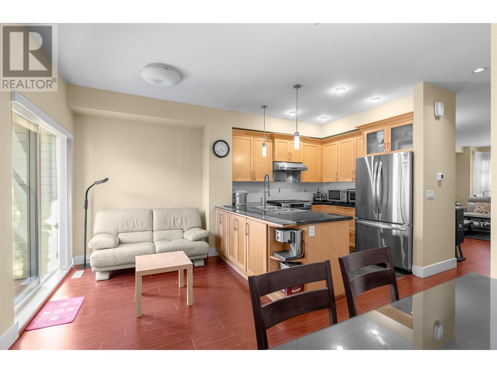 225 Salter Street, New Westminster, British Columbia  V3M 0E8 - Photo 8 - R2992745