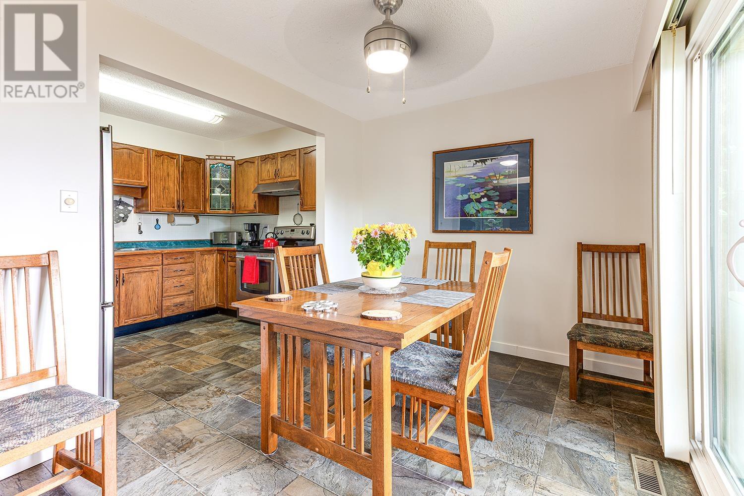 1951 Austin Avenue, Coquitlam, British Columbia  V3K 3R5 - Photo 13 - R2992805