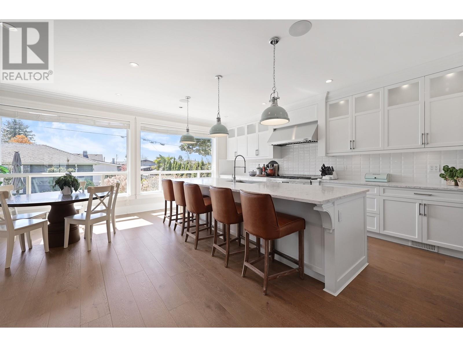 457 E 12th Street, North Vancouver, British Columbia  V7L 2K3 - Photo 8 - R2992748