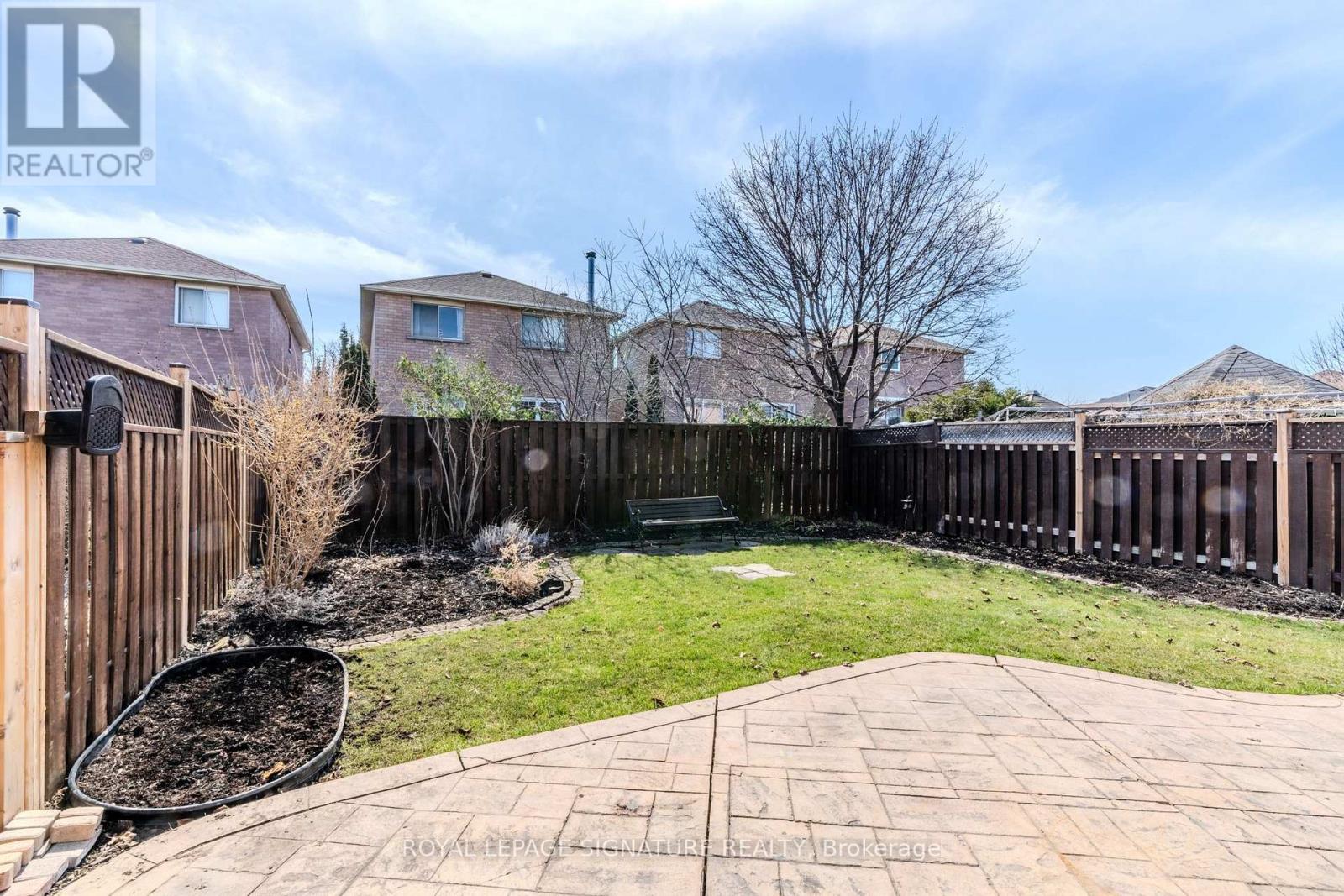 3263 Pebblewood Road, Mississauga (Meadowvale), Ontario  L5N 6P4 - Photo 41 - W12091403