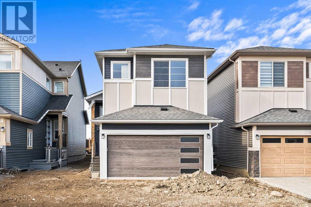 Property at 229 Homestead Terrace NE image 2