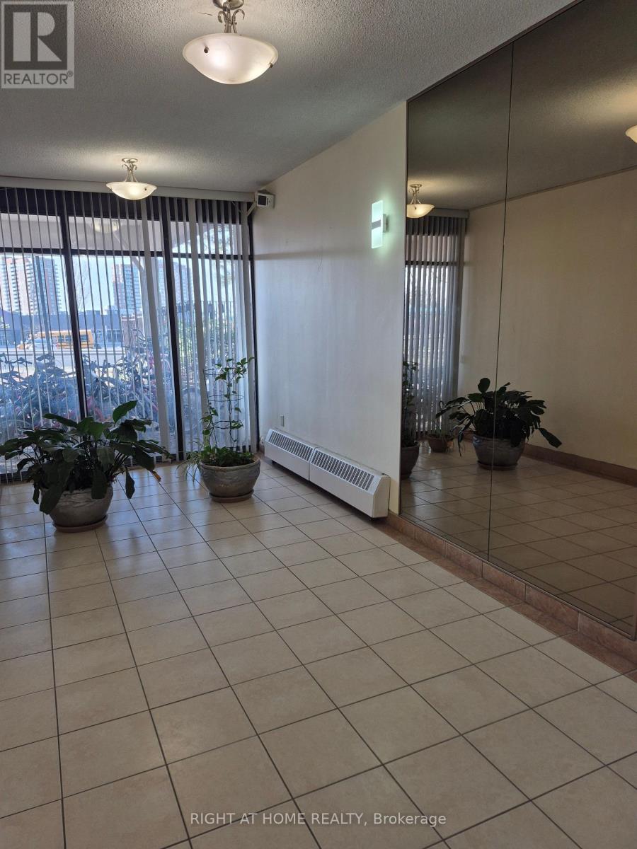 Property at 602 - 10 TAPSCOTT ROAD image 5