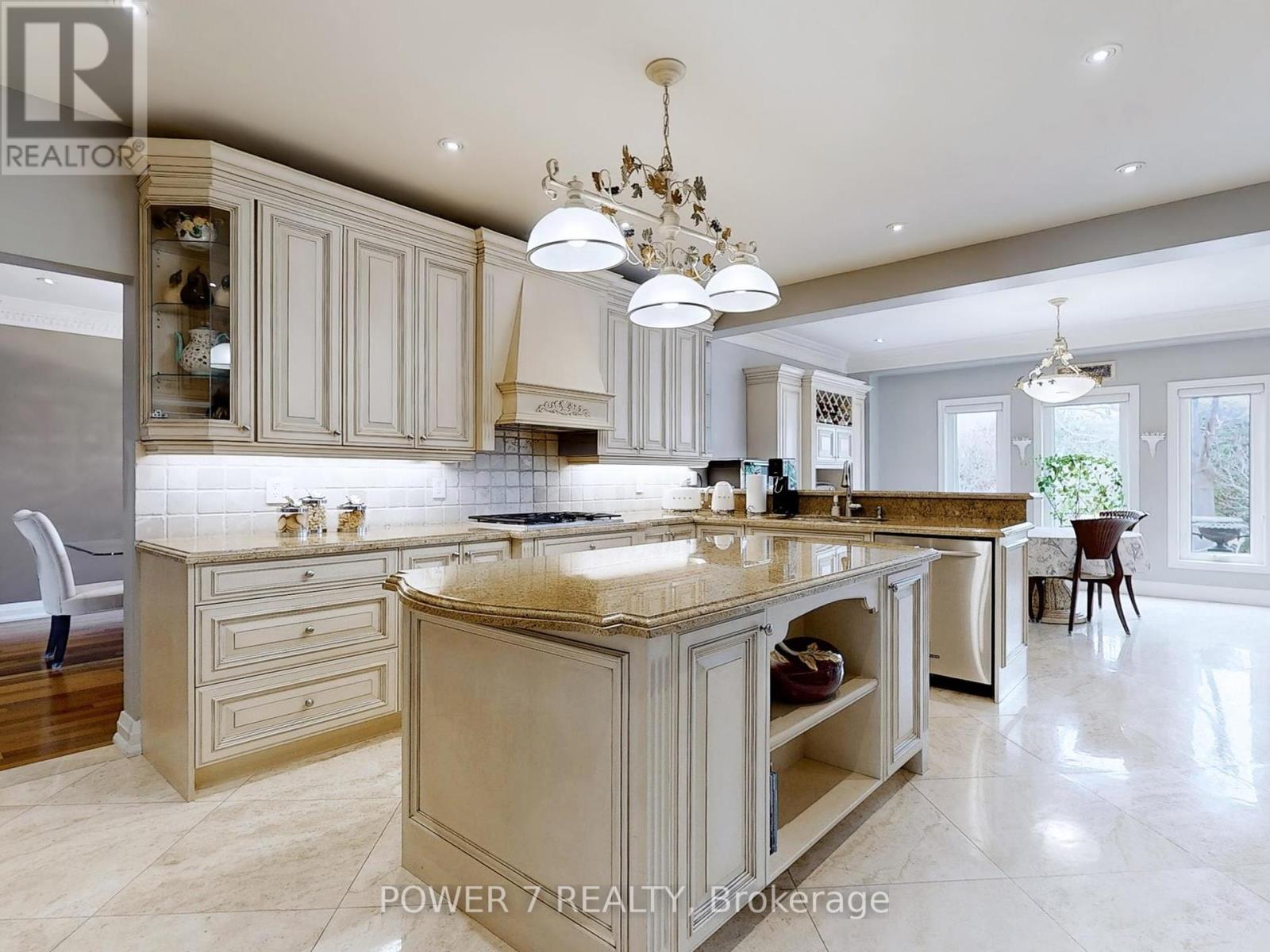 76 Silver Rose Crescent, Markham, Ontario  L6C 1W6 - Photo 10 - N12097194