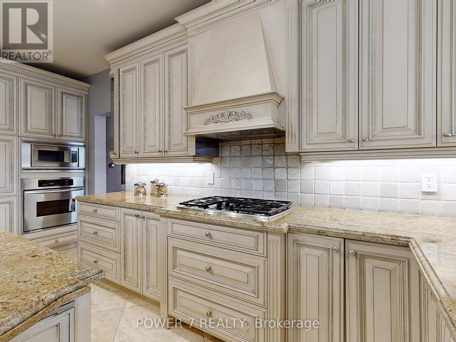 76 Silver Rose Crescent, Markham, Ontario  L6C 1W6 - Photo 12 - N12097194