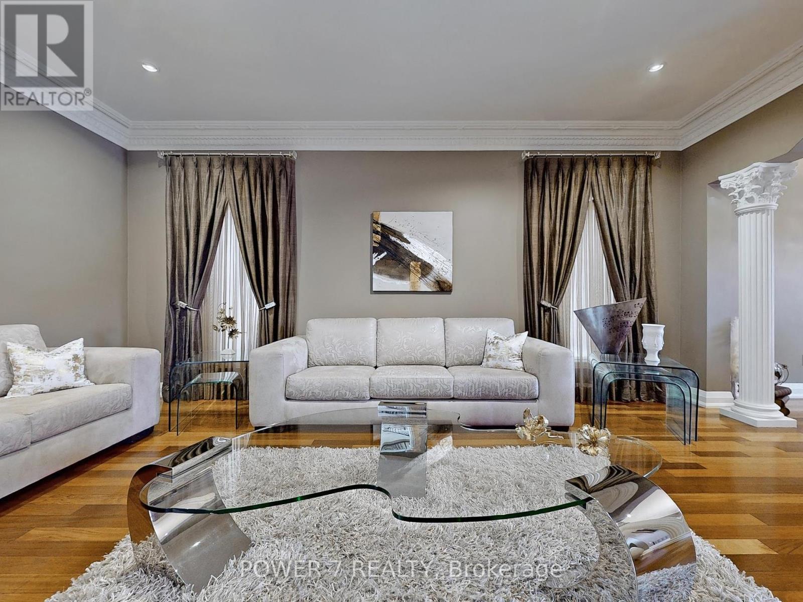 Property at 76 SILVER ROSE CRESCENT image 4