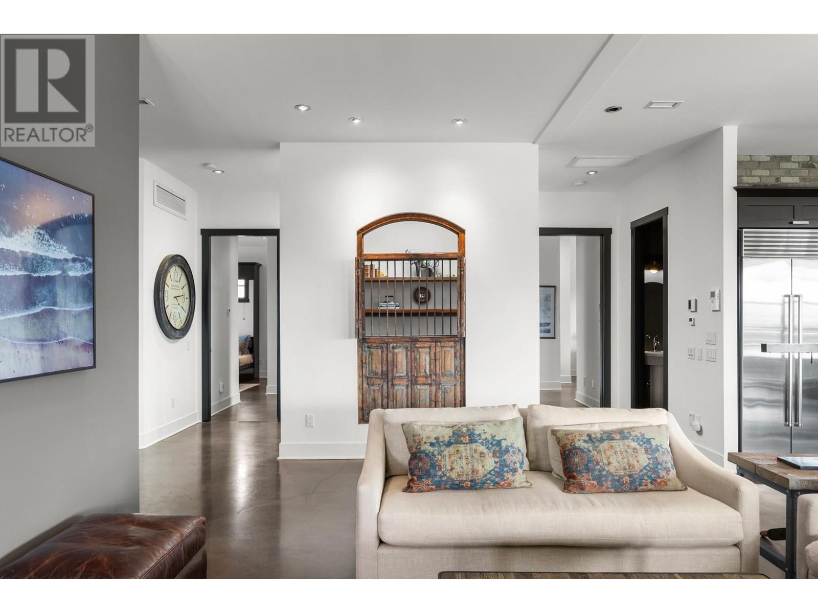 2689 Gore Street, Kelowna, British Columbia  V1Y 5A5 - Photo 8 - 10343940