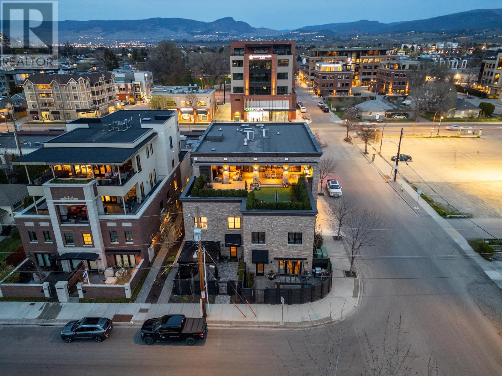 2689 Gore Street, Kelowna, British Columbia  V1Y 5A5 - Photo 2 - 10343940