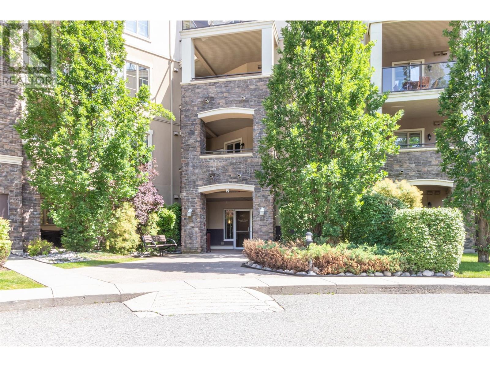 Property at 1873 Country Club Drive Unit# 2207 image 4