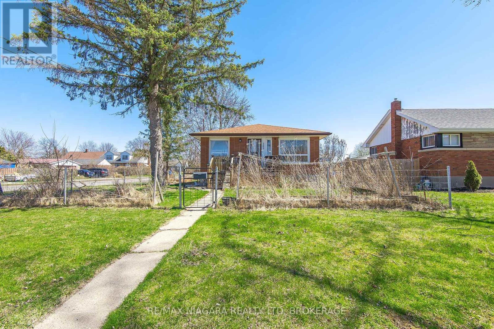 Property at 203 KILGOUR AVENUE image 4