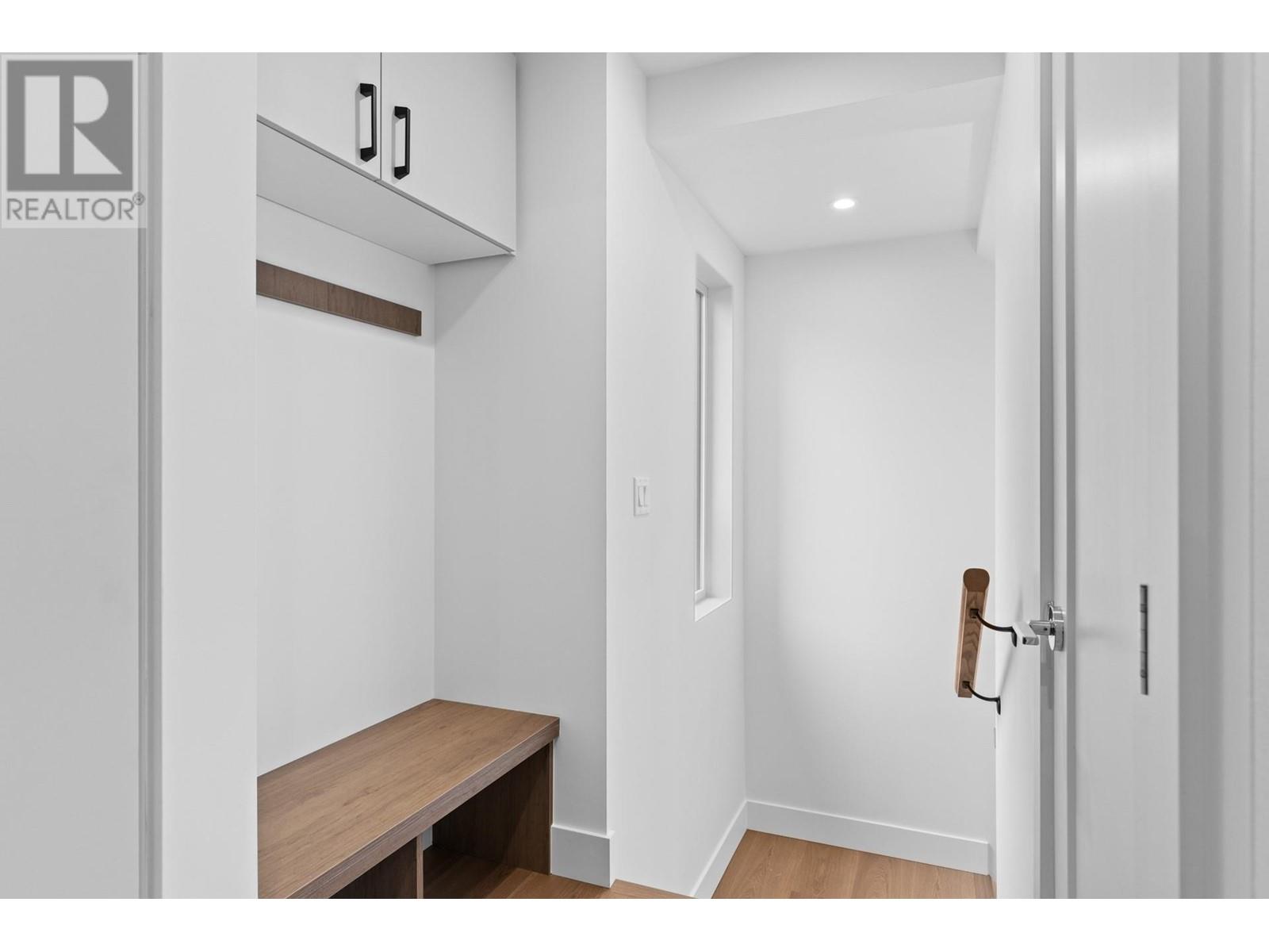 Property at 1463 Inkar Road Unit# 7 image 4