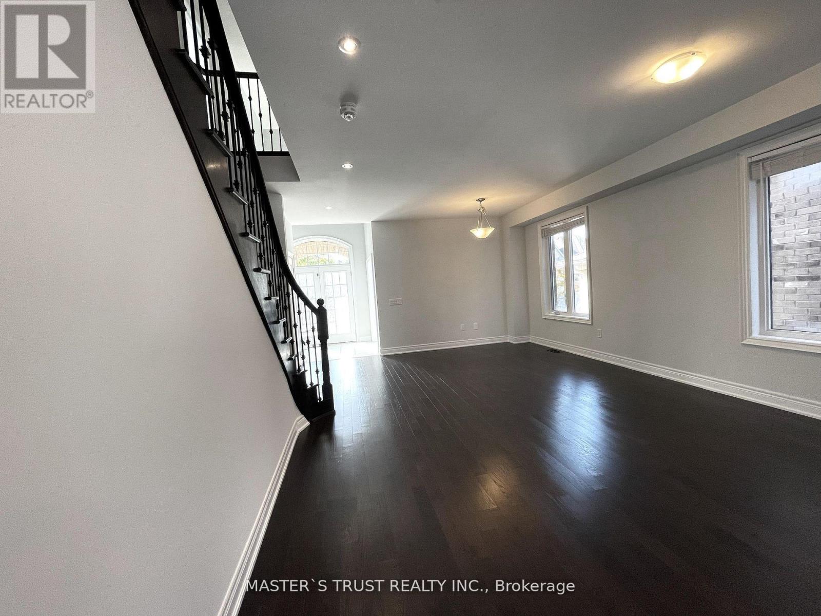 Property at 18 CLIFFORD FAIRBARN DRIVE image 4