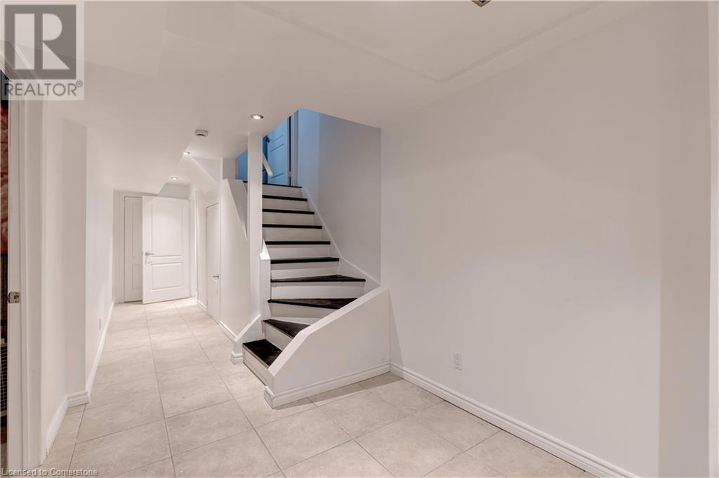1489 Heritage Way Unit# 13, Oakville, Ontario  L6M 4M6 - Photo 38 - 40719535