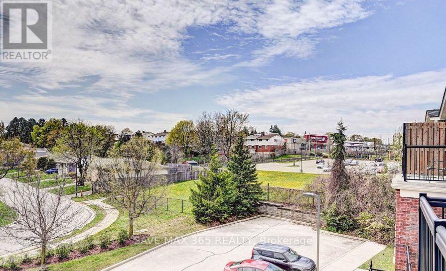 4d - 45 Cedarhill Crescent, Kitchener, Ontario  N2E 0A2 - Photo 14 - X12097212