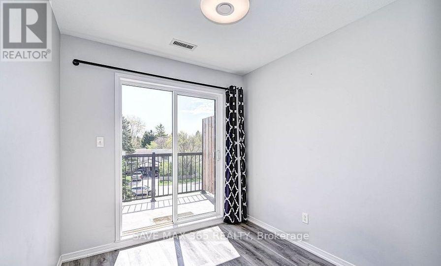 4d - 45 Cedarhill Crescent, Kitchener, Ontario  N2E 0A2 - Photo 27 - X12097212