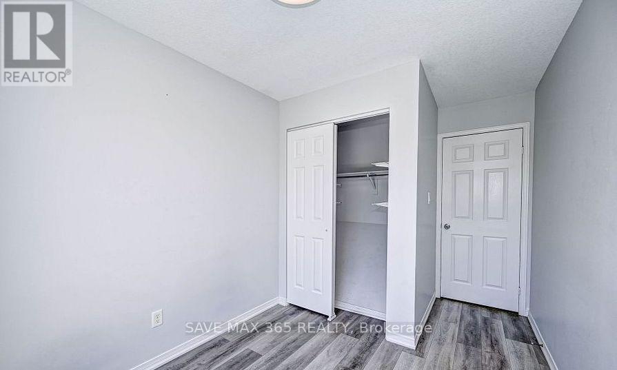 4d - 45 Cedarhill Crescent, Kitchener, Ontario  N2E 0A2 - Photo 31 - X12097212