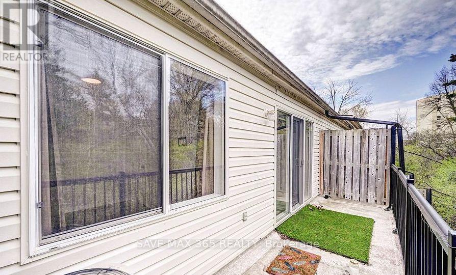 4d - 45 Cedarhill Crescent, Kitchener, Ontario  N2E 0A2 - Photo 32 - X12097212