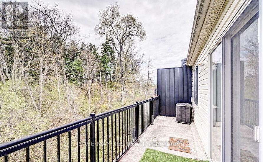 4d - 45 Cedarhill Crescent, Kitchener, Ontario  N2E 0A2 - Photo 33 - X12097212