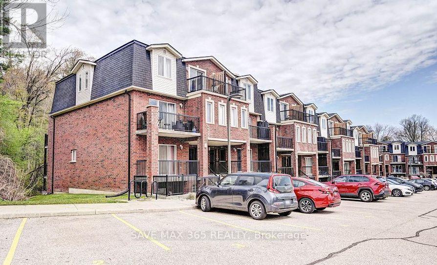 4d - 45 Cedarhill Crescent, Kitchener, Ontario  N2E 0A2 - Photo 34 - X12097212