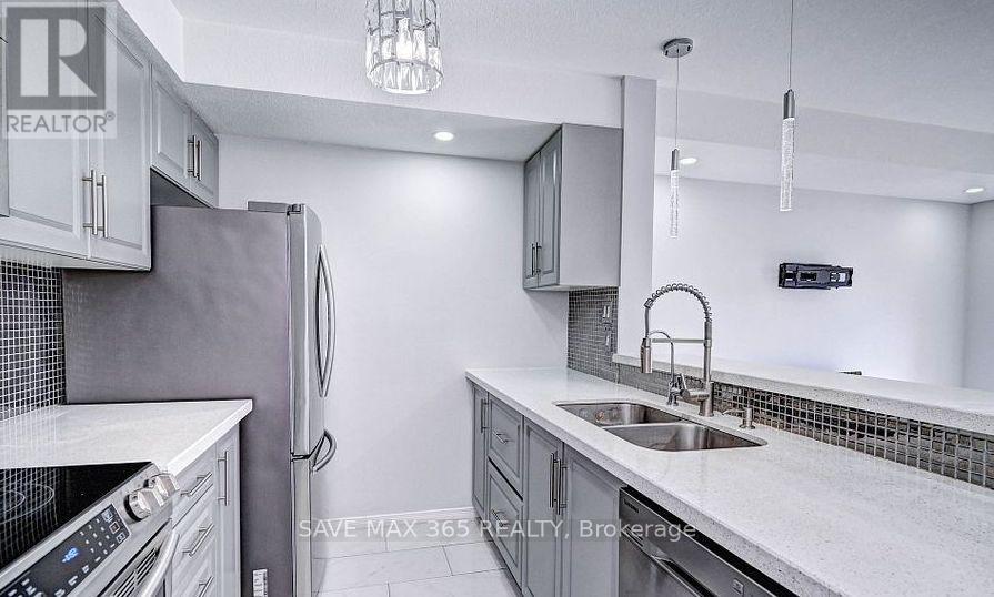 4d - 45 Cedarhill Crescent, Kitchener, Ontario  N2E 0A2 - Photo 7 - X12097212
