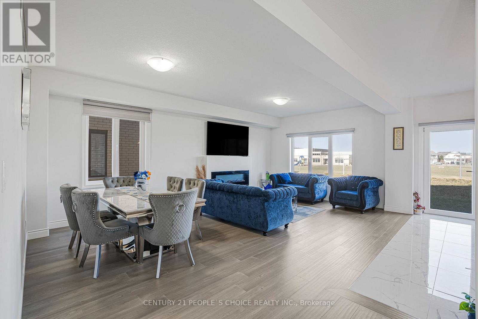 24 Grandville Circle, Brant (Paris), Ontario  N3L 0E9 - Photo 21 - X12097244