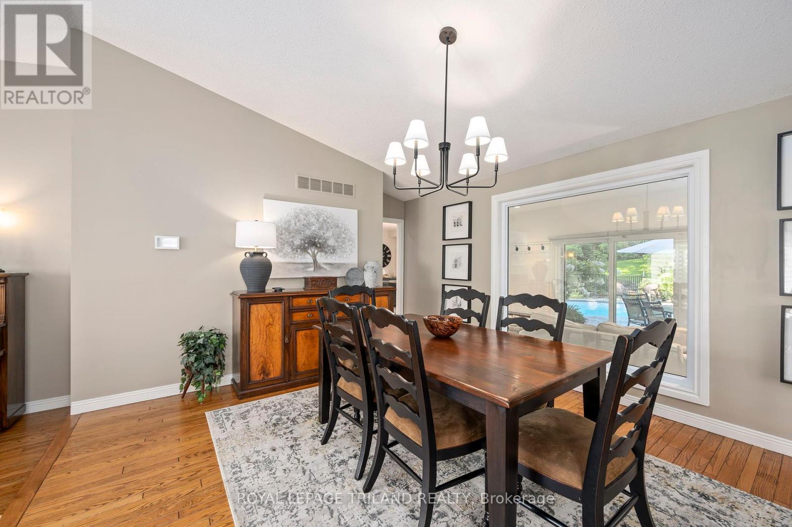 Property at 29 ULLSWATER CRESCENT image 5