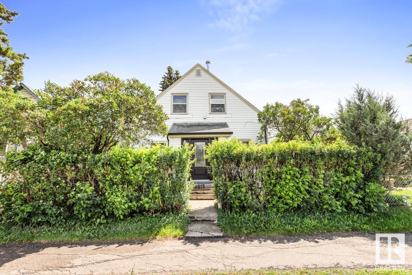 Property at 9815 76 AV NW image 1