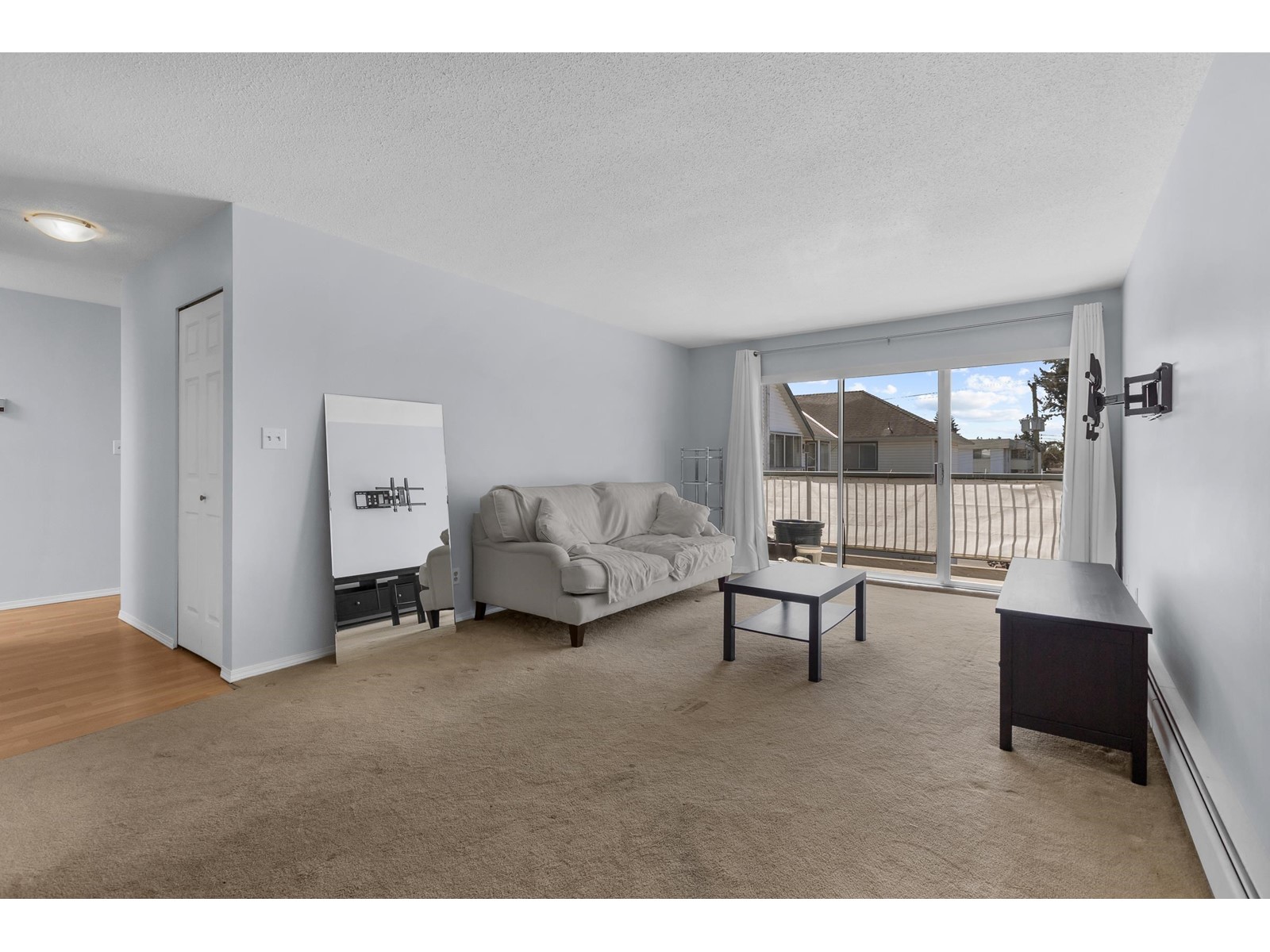 307 2425 Church Street, Abbotsford, British Columbia  V2T 3J8 - Photo 3 - R2992277