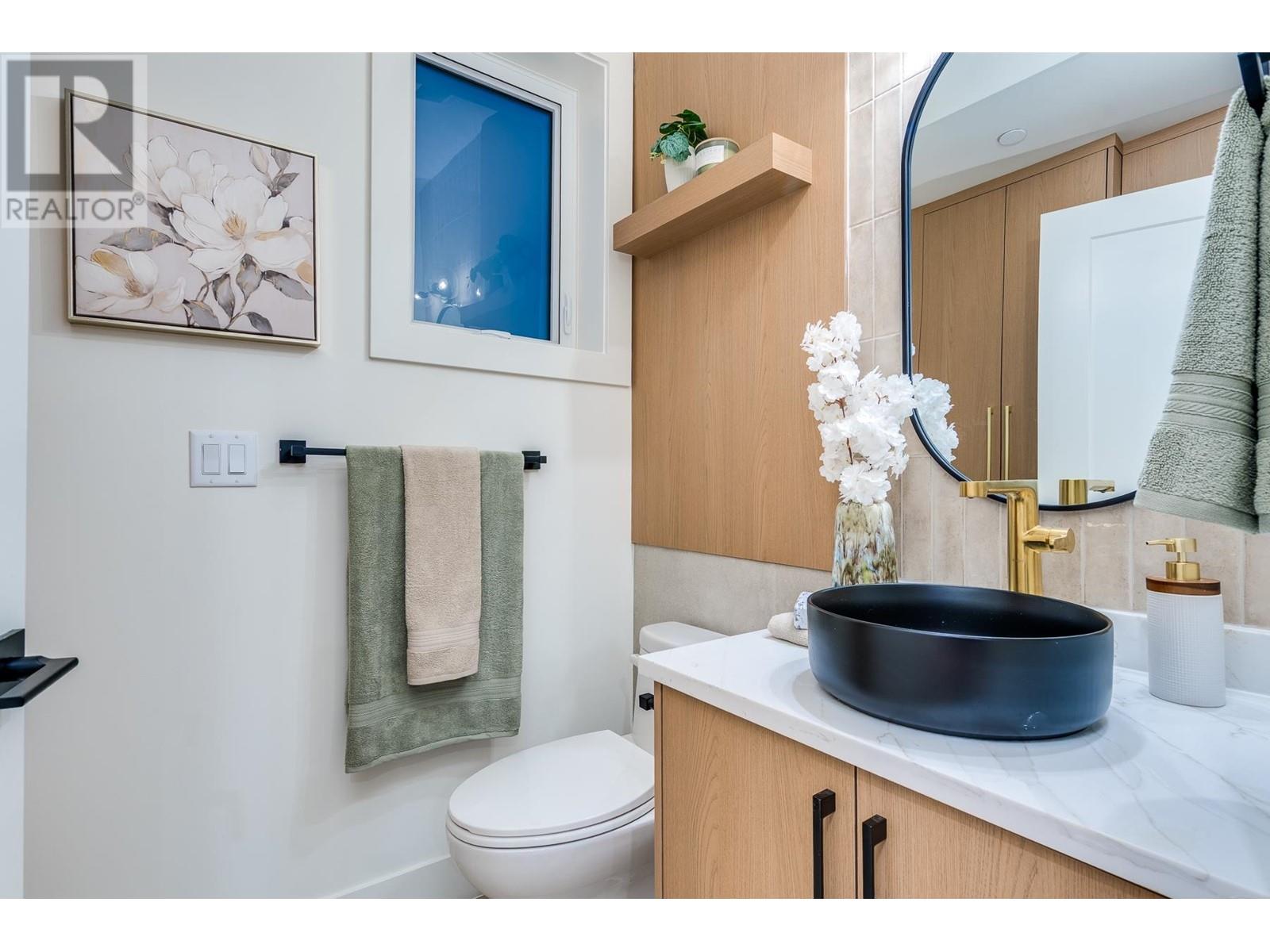 2261 E 35th Avenue, Vancouver, British Columbia  V5P 1C1 - Photo 16 - R2992815