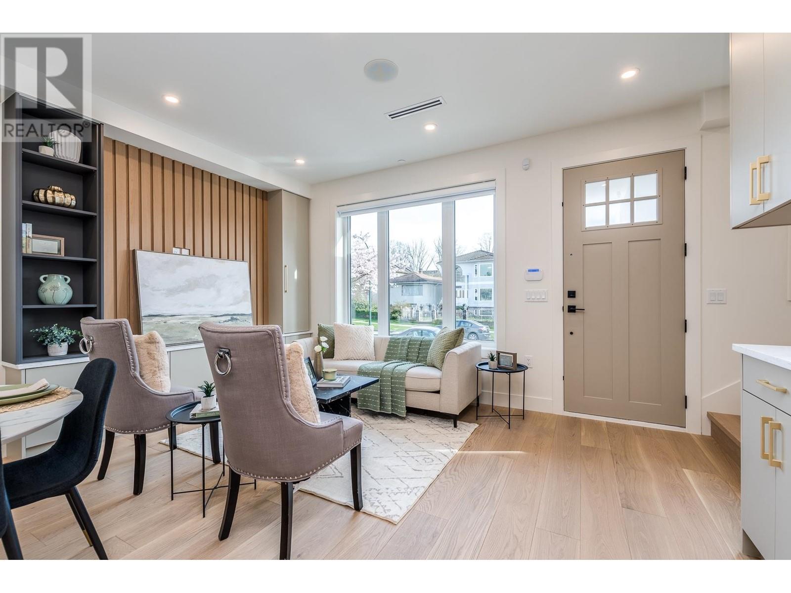 2261 E 35th Avenue, Vancouver, British Columbia  V5P 1C1 - Photo 4 - R2992815