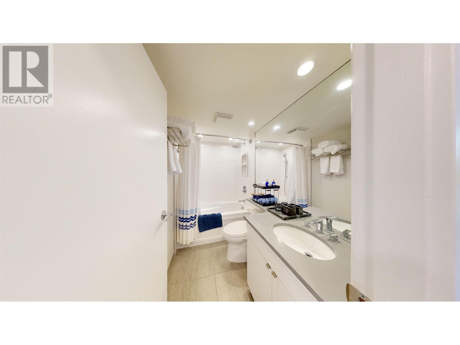 3103 1033 Marinaside Crescent, Vancouver, British Columbia  V6Z 3A3 - Photo 13 - R2992837