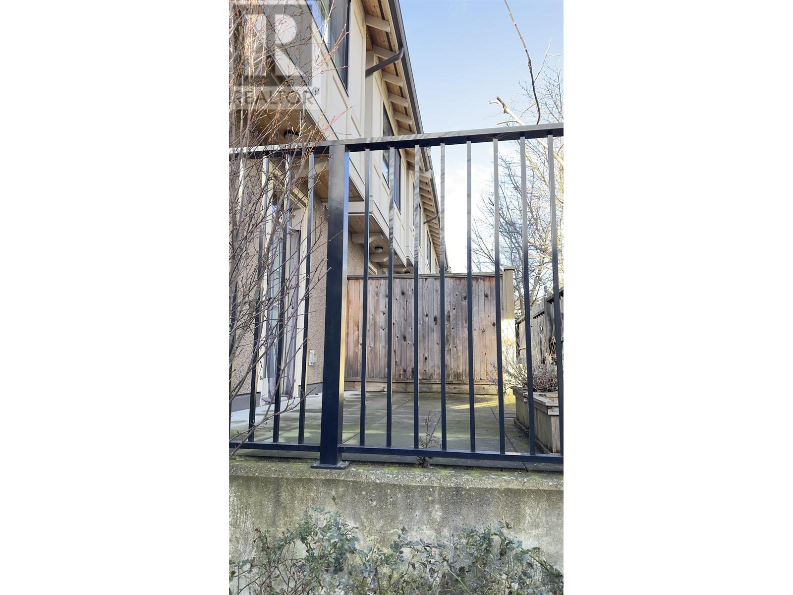 8588 Osler Street, Vancouver, British Columbia  V6P 0G4 - Photo 5 - R2978774