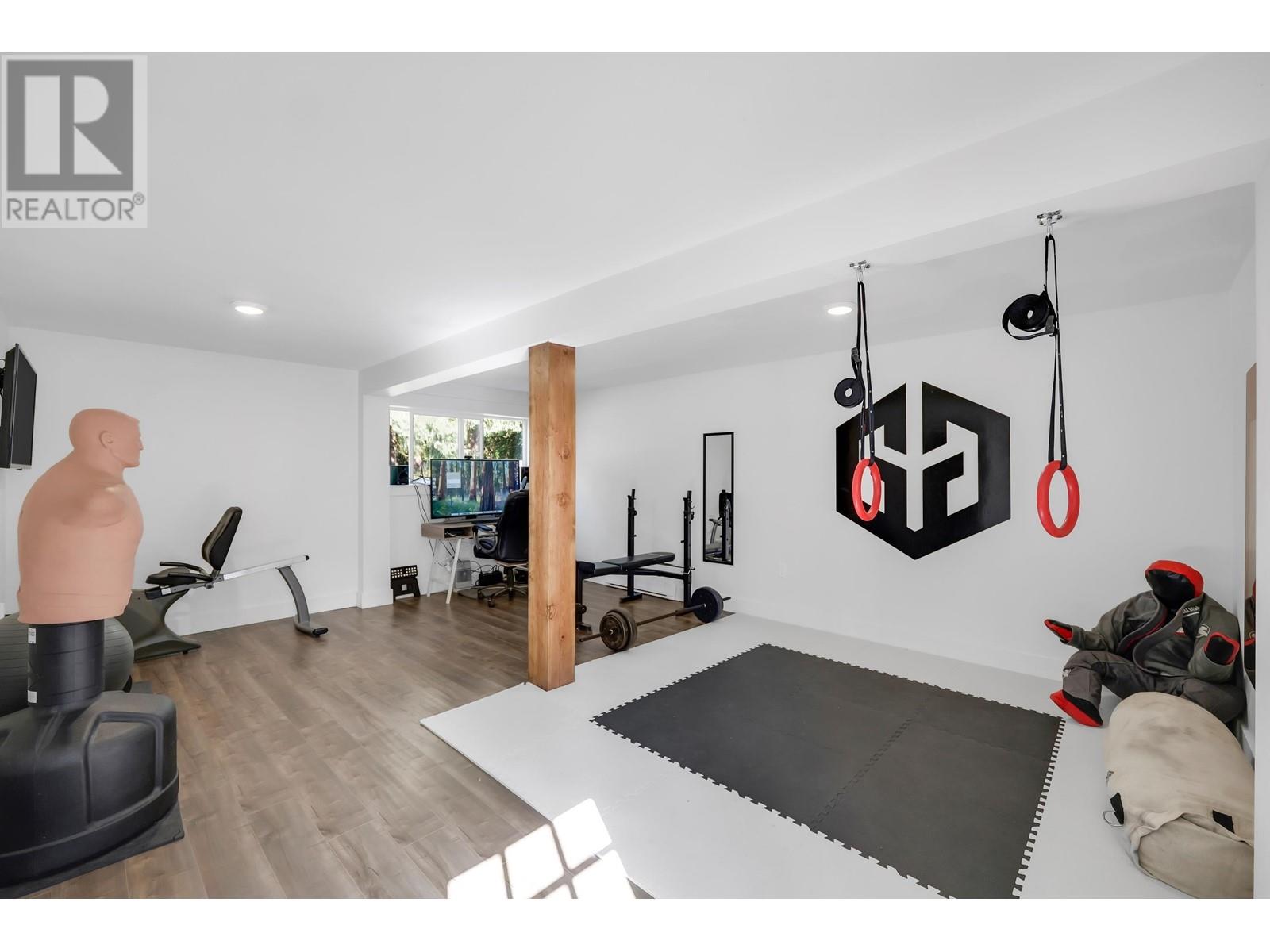 14886 Squamish Valley Road, Squamish, British Columbia  V0N 1H0 - Photo 19 - R2992823