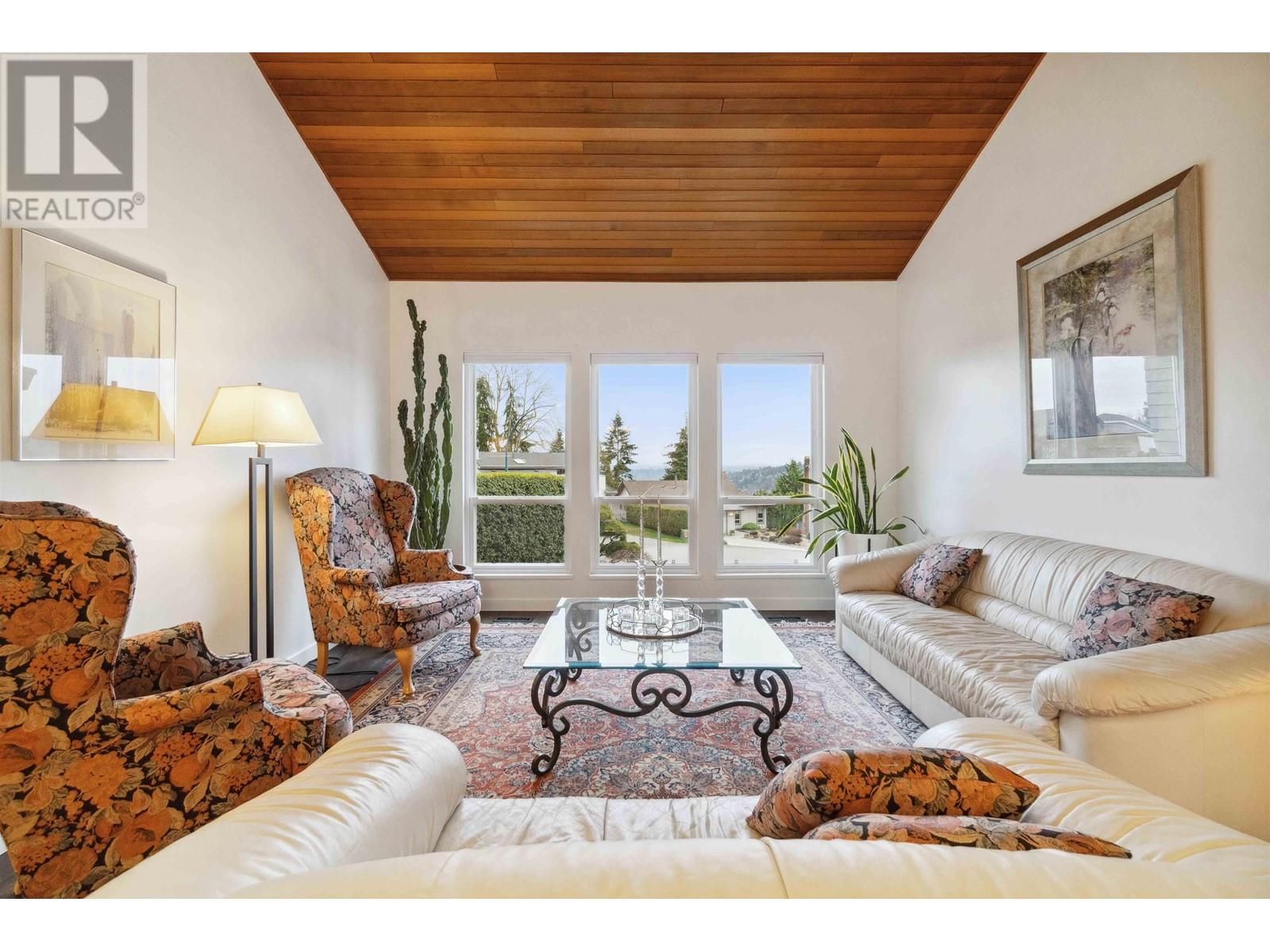 1613 Hemlock Place, Port Moody, British Columbia  V3H 4A7 - Photo 5 - R2992830