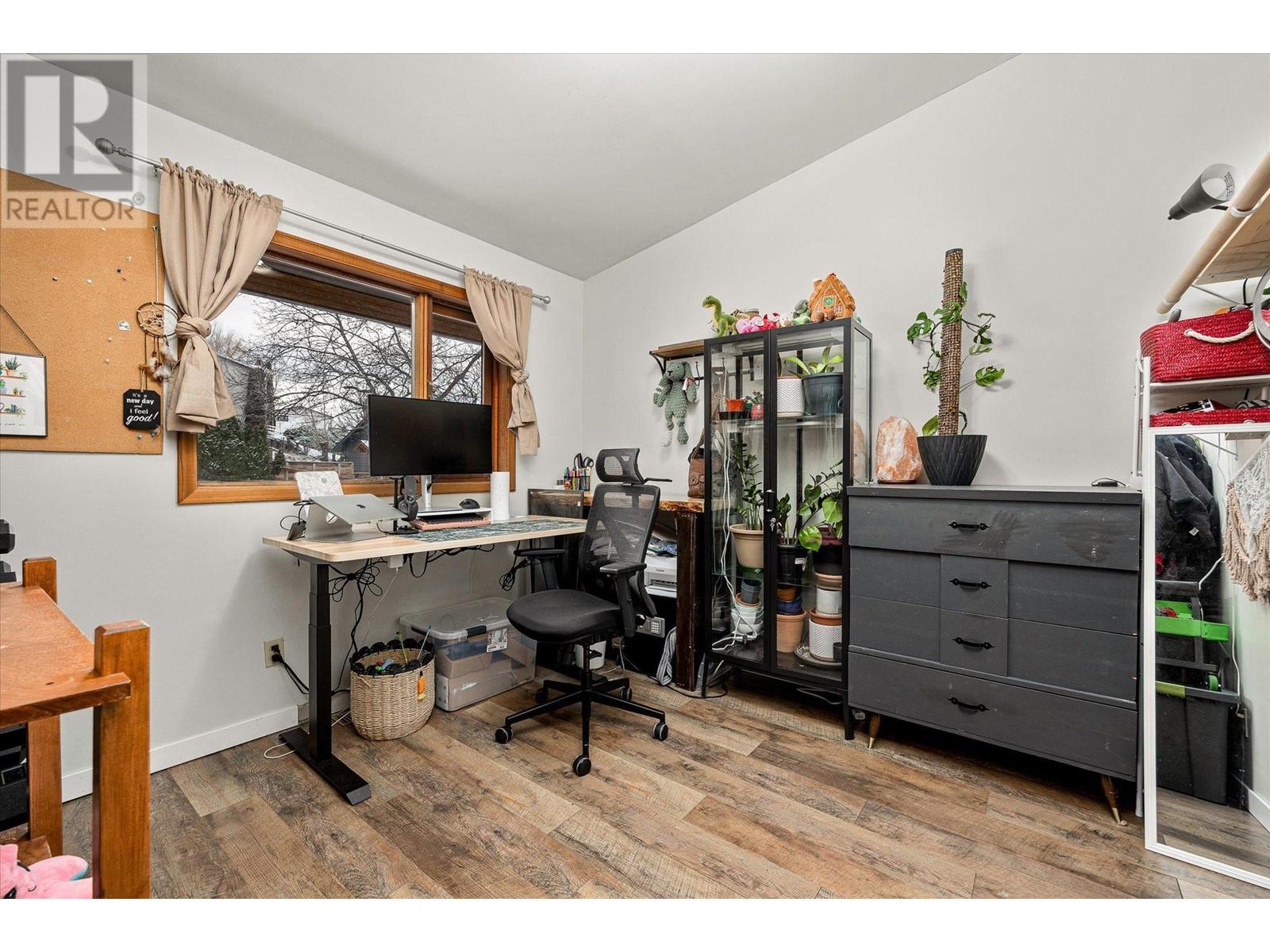 Property at 14231 East Hill Road image 4