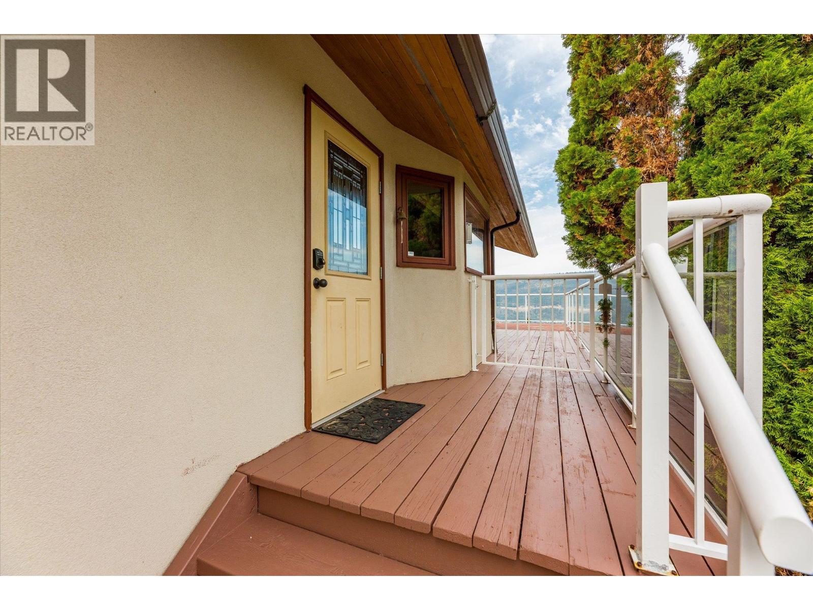 14231 East Hill Road, Lake Country, British Columbia  V4V 2B9 - Photo 9 - 10344523