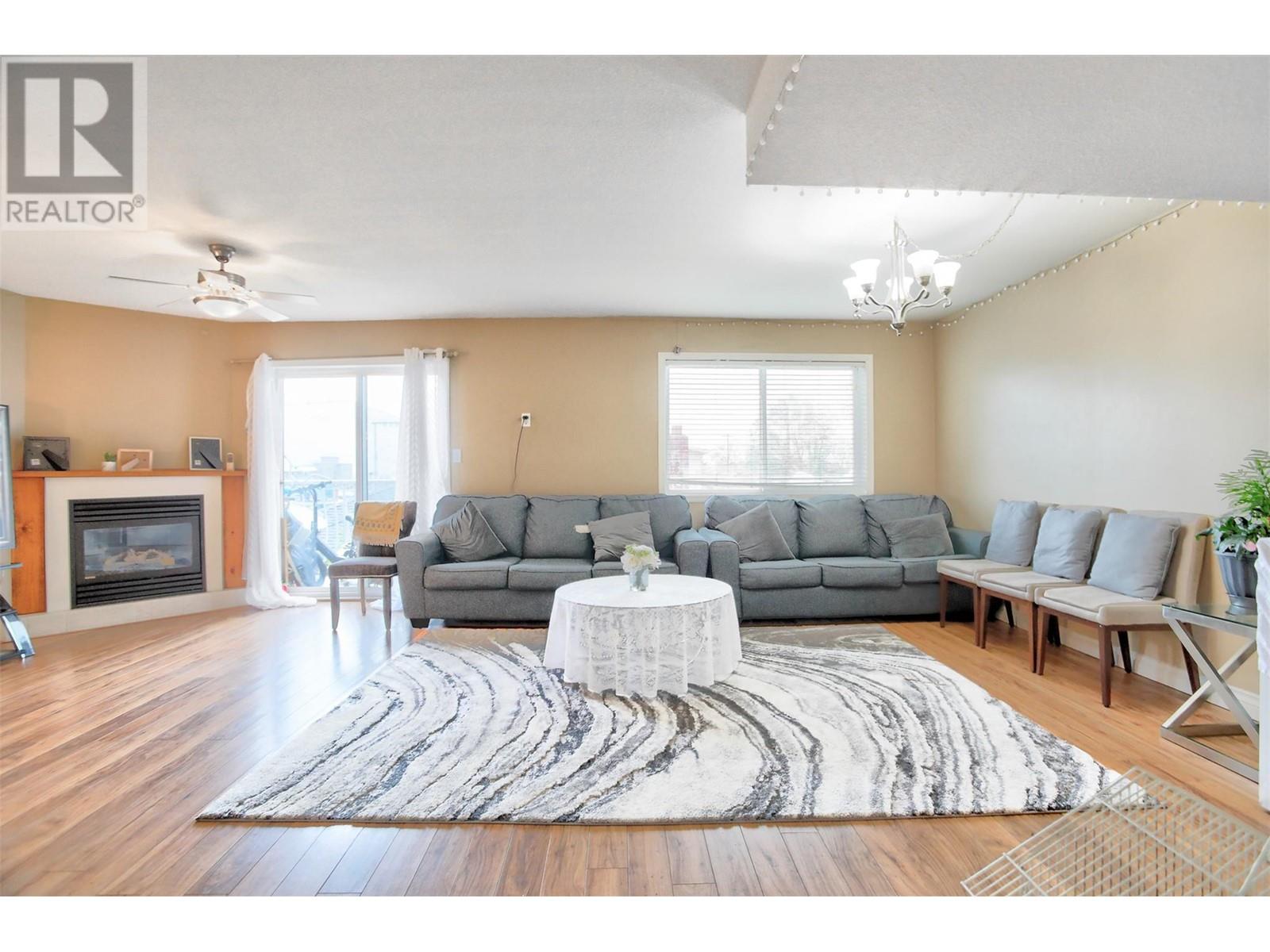Property at 95 ECKHARDT Avenue Unit# 203 image 4