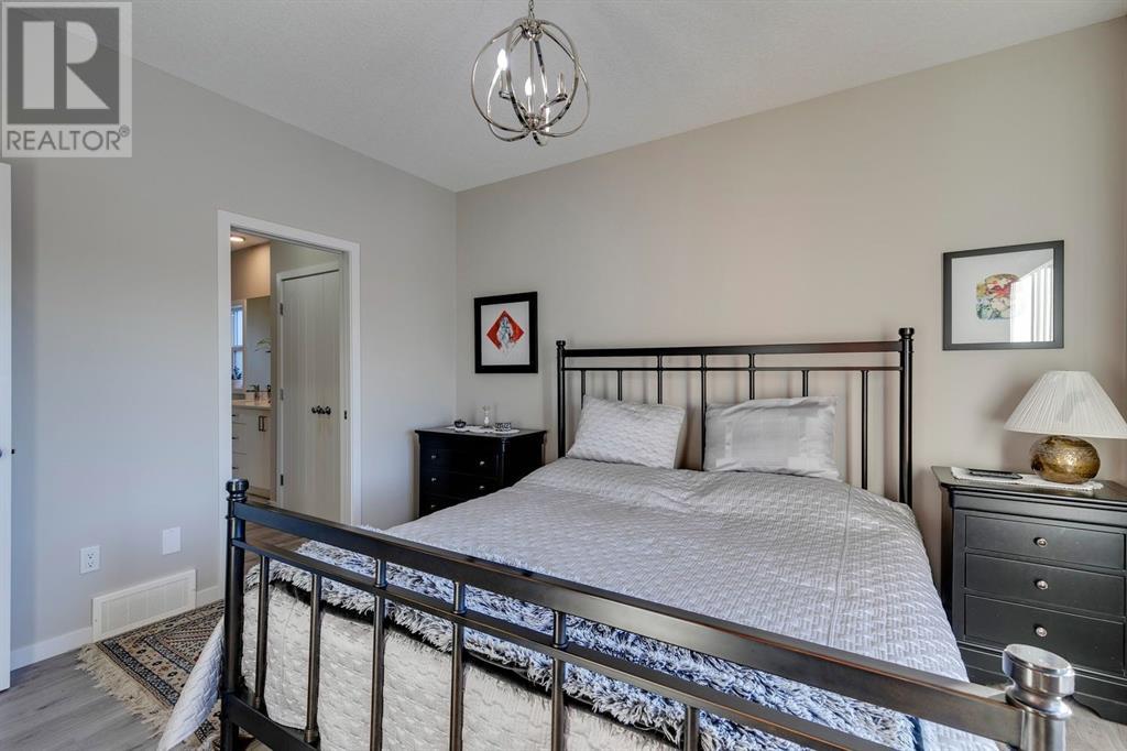 8 Drake Landing Street, Okotoks, Alberta  T1S 0P7 - Photo 14 - A2195562