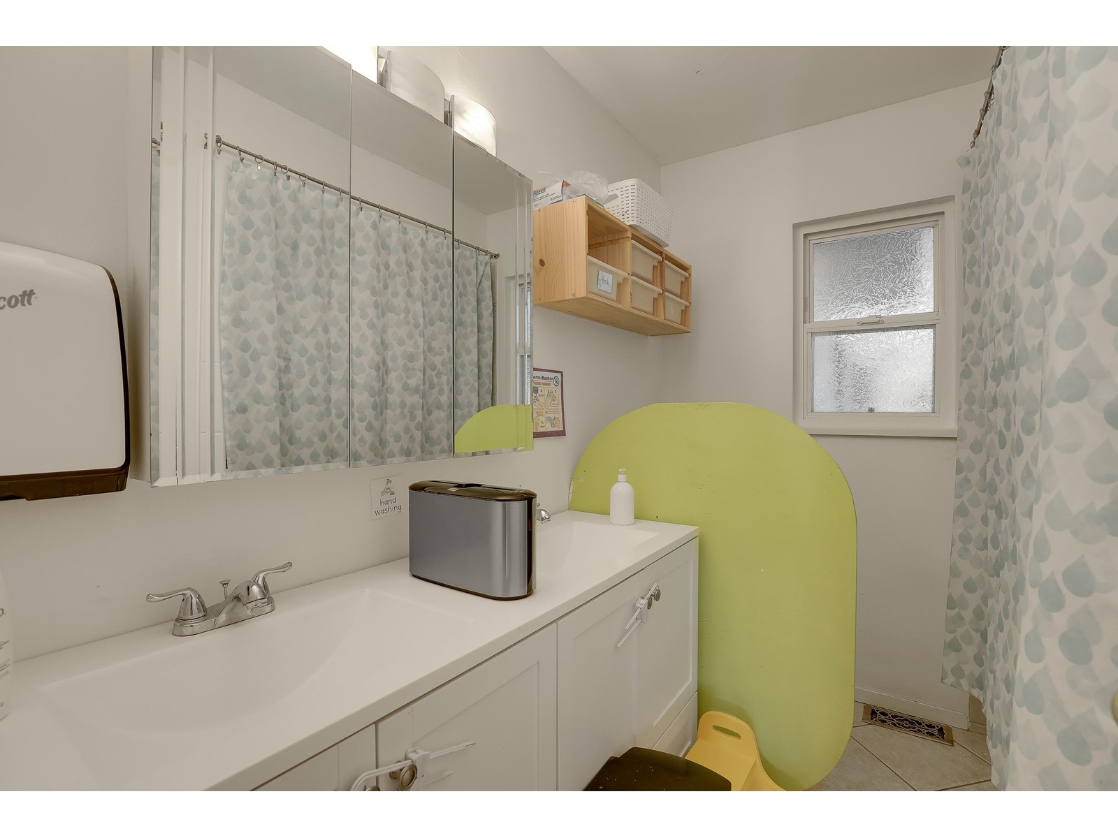 1554 Stevens Street, White Rock, British Columbia  V4B 4Y5 - Photo 28 - C8068566